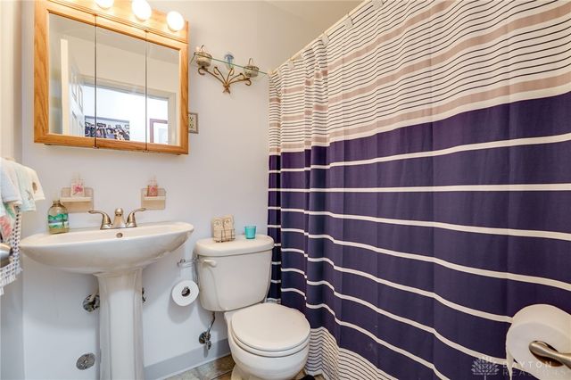 900 Garrison Avenue, Dayton, OH 45429