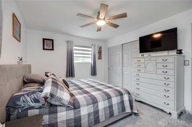 900 Garrison Avenue, Dayton, OH 45429