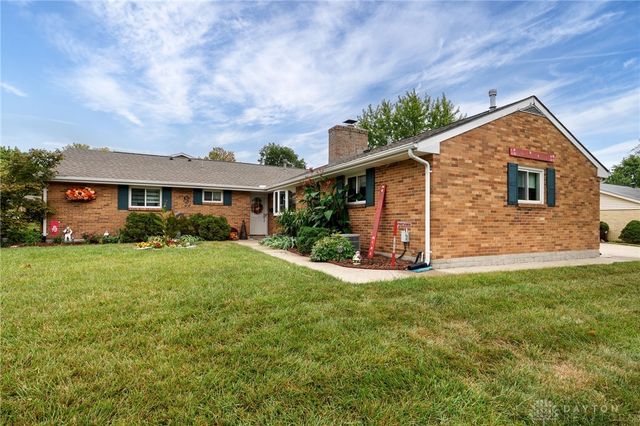 900 Garrison Avenue, Dayton, OH 45429