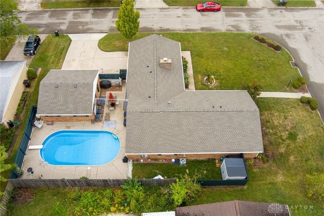 900 Garrison Avenue, Dayton, OH 45429