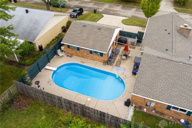 900 Garrison Avenue, Dayton, OH 45429