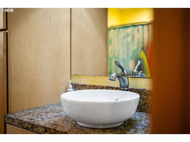 26035 BEACH Dr, Rockaway Beach, OR 97136