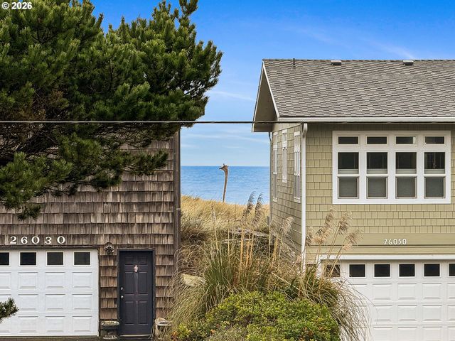 26035 BEACH Dr, Rockaway Beach, OR 97136