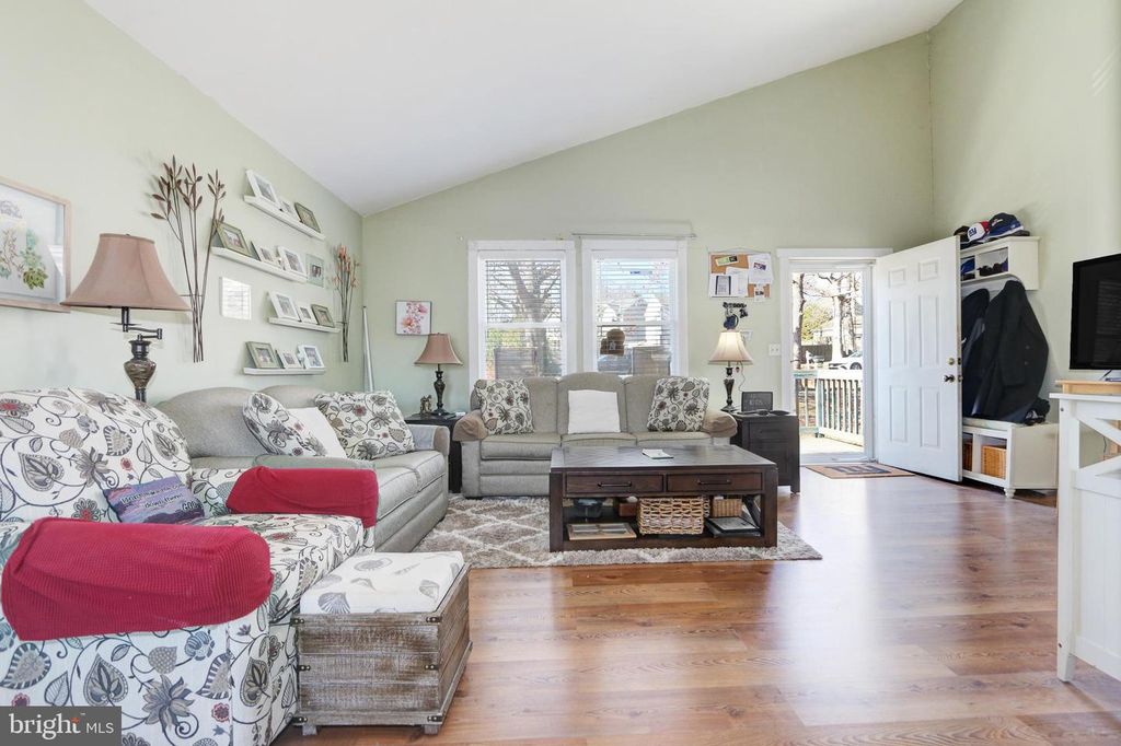 51 SAINT ANDREWS DR, Tuckerton, NJ 08087
