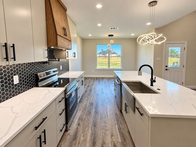 6025 Huckleberry Lane, Joshua, TX 76058