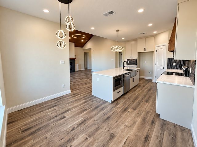 6025 Huckleberry Lane, Joshua, TX 76058