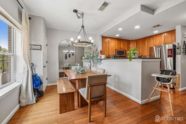 358 Rector Street 311, Perth Amboy, NJ 08861