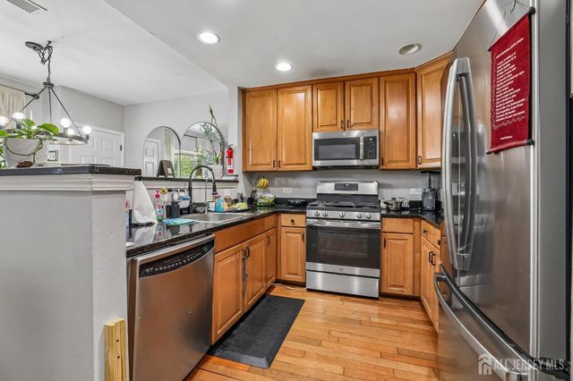 358 Rector Street 311, Perth Amboy, NJ 08861
