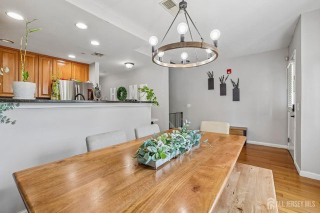 358 Rector Street 311, Perth Amboy, NJ 08861