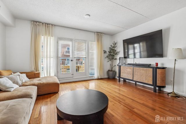 358 Rector Street 311, Perth Amboy, NJ 08861