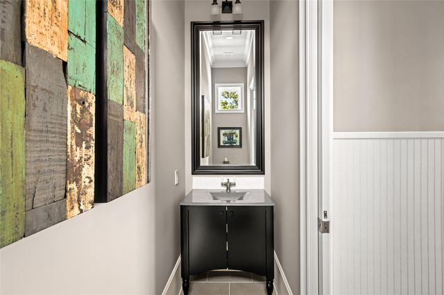 6024 Memorial Drive, Houston, TX 77007