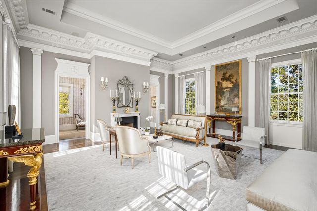 6024 Memorial Drive, Houston, TX 77007