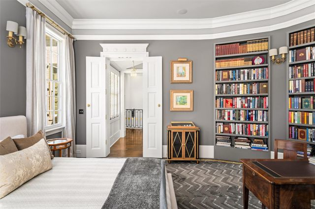 6024 Memorial Drive, Houston, TX 77007