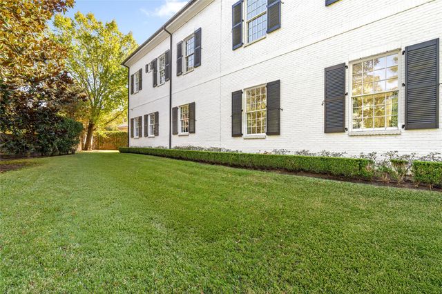 6024 Memorial Drive, Houston, TX 77007