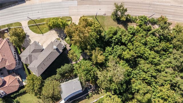 6024 Memorial Drive, Houston, TX 77007