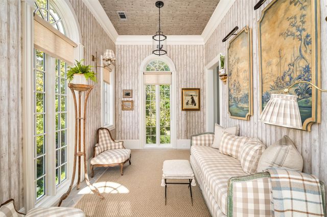 6024 Memorial Drive, Houston, TX 77007