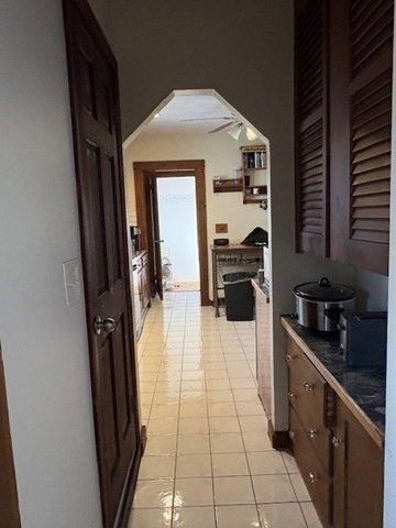 8 Seagrave Rd 2, Cambridge, MA 02140