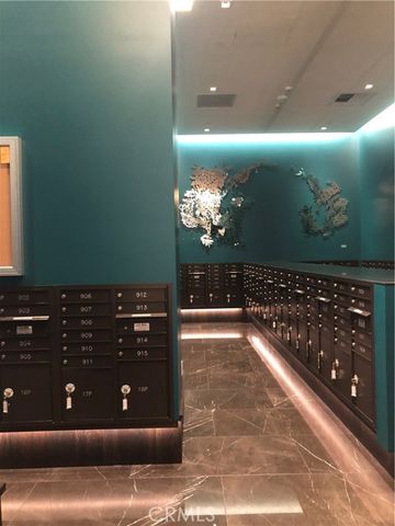 400 S Broadway 802, Los Angeles, CA 90013