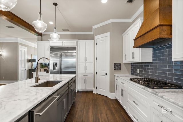 11660 County Road 54, Daphne, AL 36526