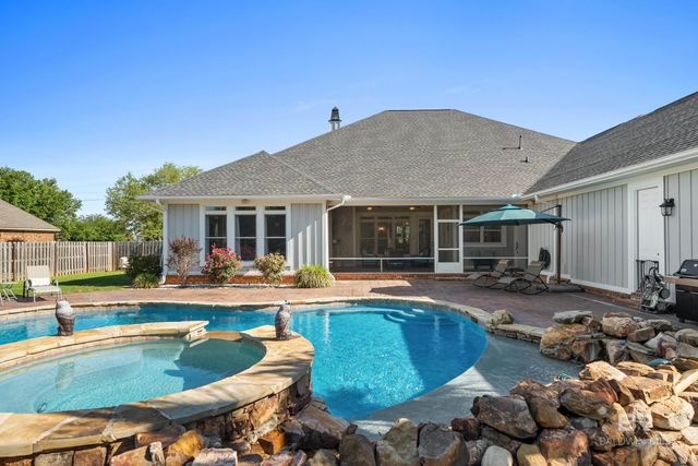 11660 County Road 54, Daphne, AL 36526