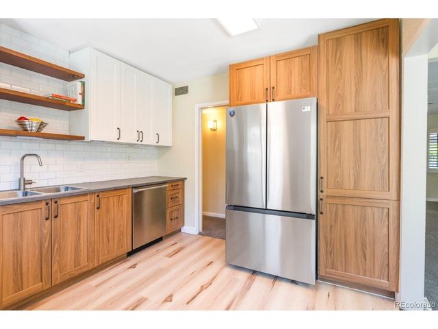 956 Racine St, Aurora, CO 80011