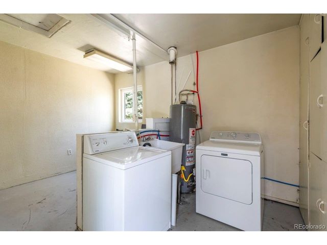 956 Racine St, Aurora, CO 80011