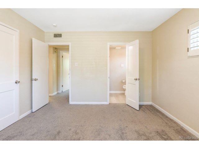 956 Racine St, Aurora, CO 80011