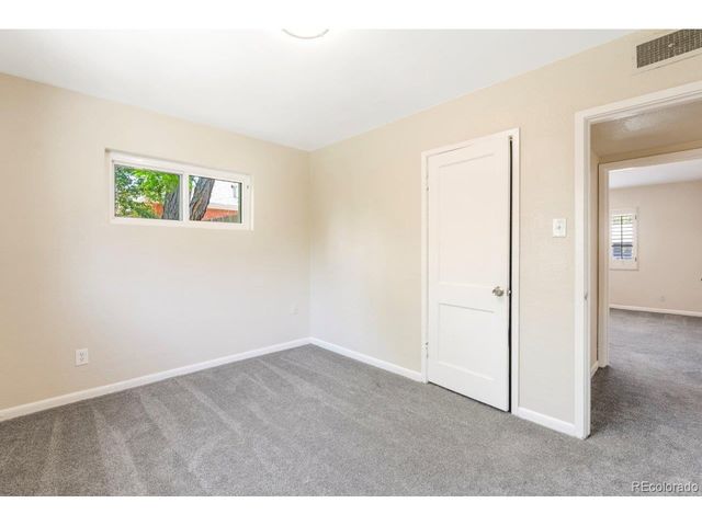 956 Racine St, Aurora, CO 80011