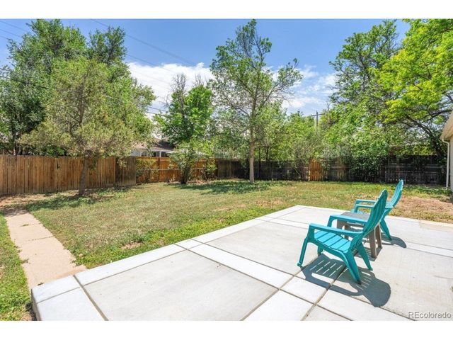 956 Racine St, Aurora, CO 80011