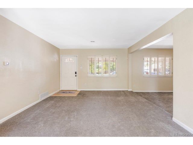 956 Racine St, Aurora, CO 80011