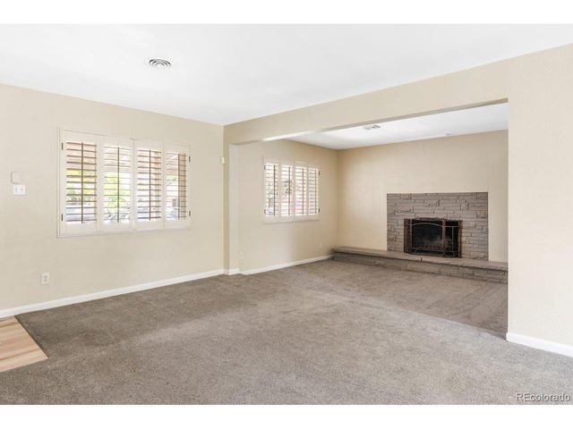 956 Racine St, Aurora, CO 80011