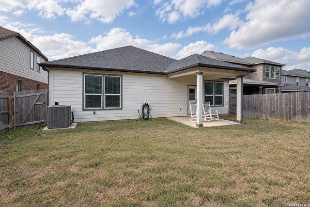 5227 Anzueto, San Antonio, TX 78261