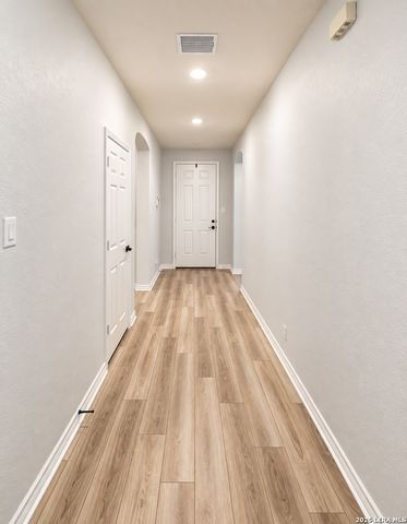 5227 Anzueto, San Antonio, TX 78261