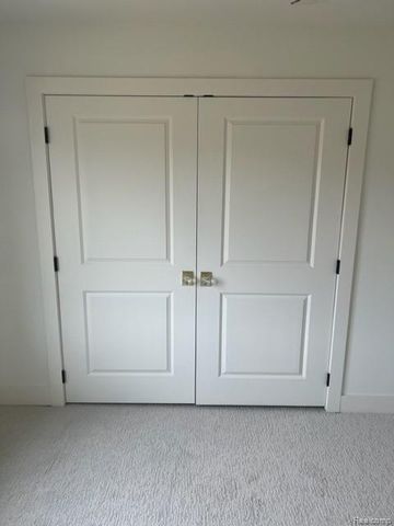 03 Bur Oak Lane, Oakland, MI 48363