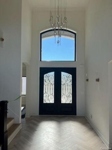 03 Bur Oak Lane, Oakland, MI 48363