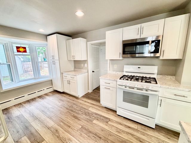 910 N State Street, Belvidere, IL 61008