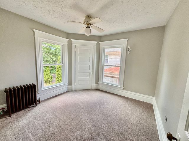 910 N State Street, Belvidere, IL 61008