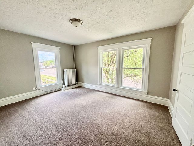 910 N State Street, Belvidere, IL 61008