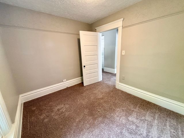 910 N State Street, Belvidere, IL 61008