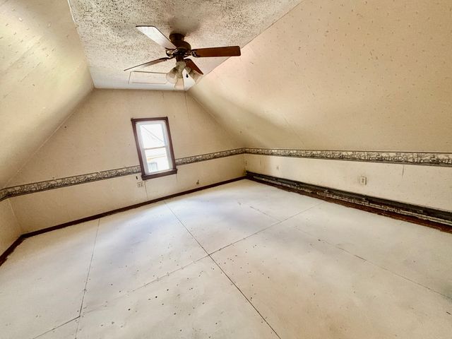 910 N State Street, Belvidere, IL 61008