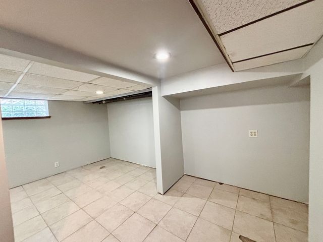 910 N State Street, Belvidere, IL 61008