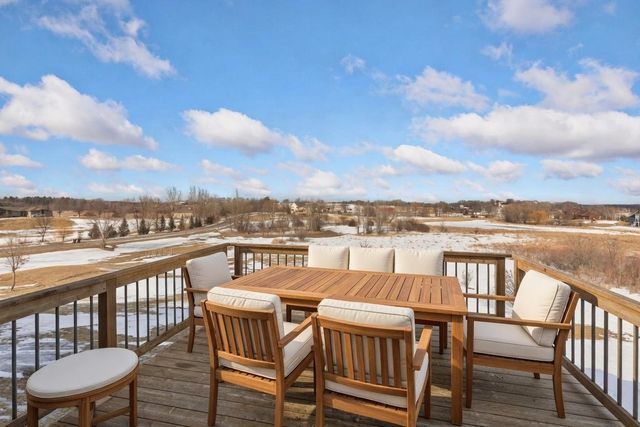 20951 Prairie Hills Lane, Prior Lake, MN 55372