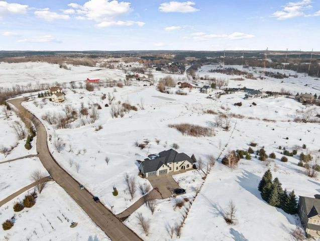 20951 Prairie Hills Lane, Prior Lake, MN 55372