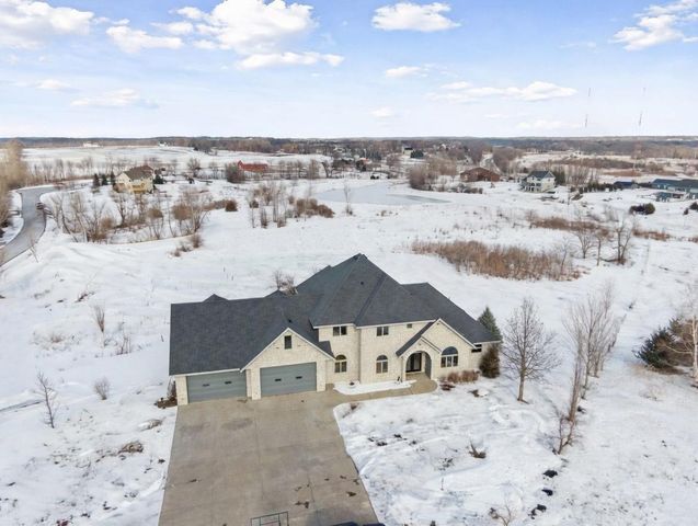 20951 Prairie Hills Lane, Prior Lake, MN 55372