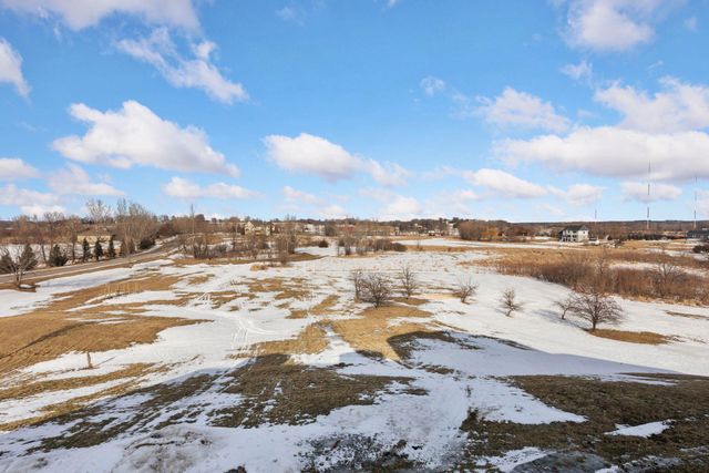 20951 Prairie Hills Lane, Prior Lake, MN 55372