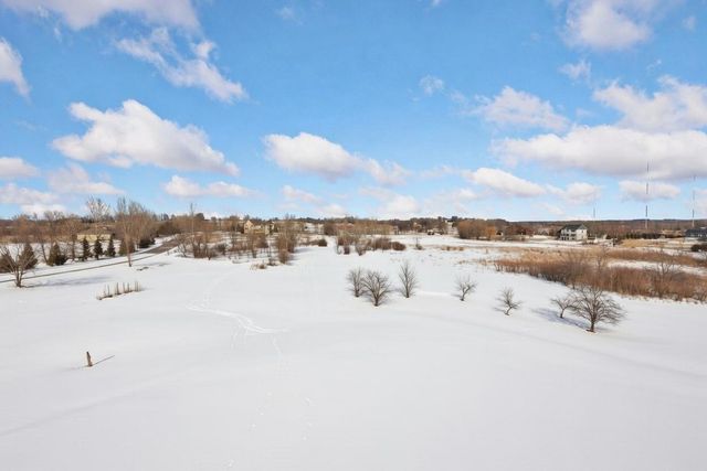 20951 Prairie Hills Lane, Prior Lake, MN 55372