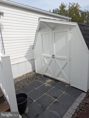38 ROSEWOOD LN, Phoenixville, PA 19460