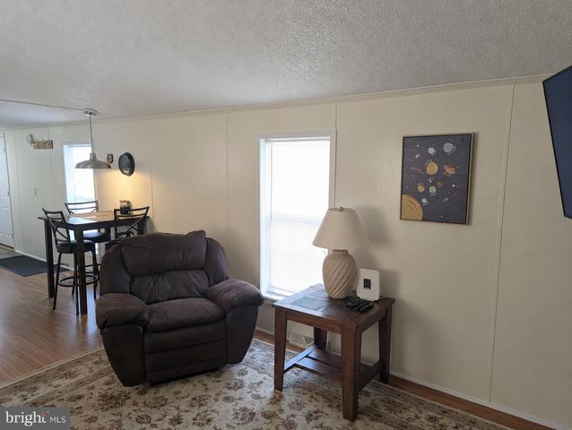 38 ROSEWOOD LN, Phoenixville, PA 19460