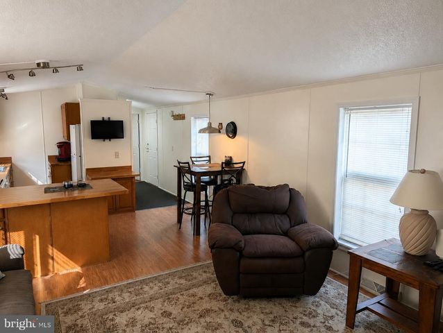 38 ROSEWOOD LN, Phoenixville, PA 19460