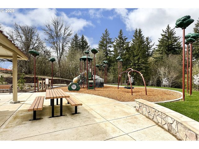 16858 Sw LEAF Ln, Tigard, OR 97224